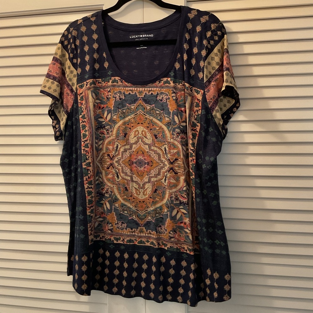 Lucky Brand Women's Navy and Multicolor Short Sleeve Top